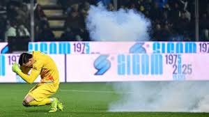 跟队记者：尤文仍在重点关注迈尼昂，球员的续约谈判陷入停滞